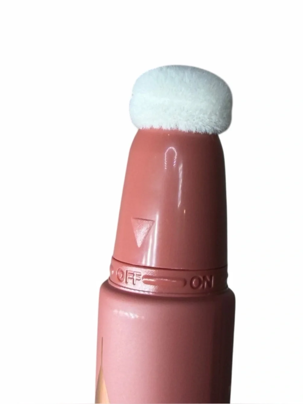 Charlotte Tilbury Matte Beauty Blush Wand in Pillow Talk